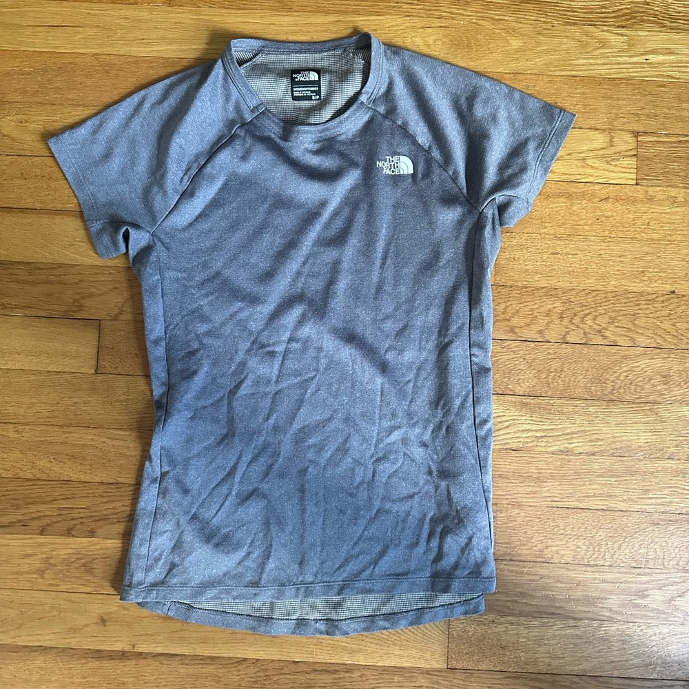 North Face Shrit